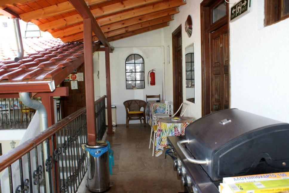 Hotel Agni -Enoikiazomena Diamerizmata Kallithea  외부 사진