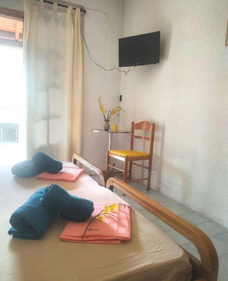 Hotel Agni -Enoikiazomena Diamerizmata Kallithea  외부 사진