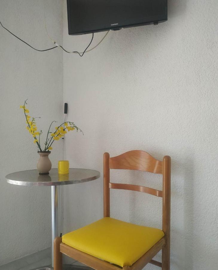 Hotel Agni -Enoikiazomena Diamerizmata Kallithea  외부 사진