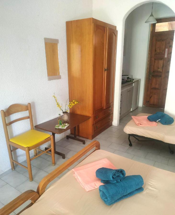 Hotel Agni -Enoikiazomena Diamerizmata Kallithea  외부 사진