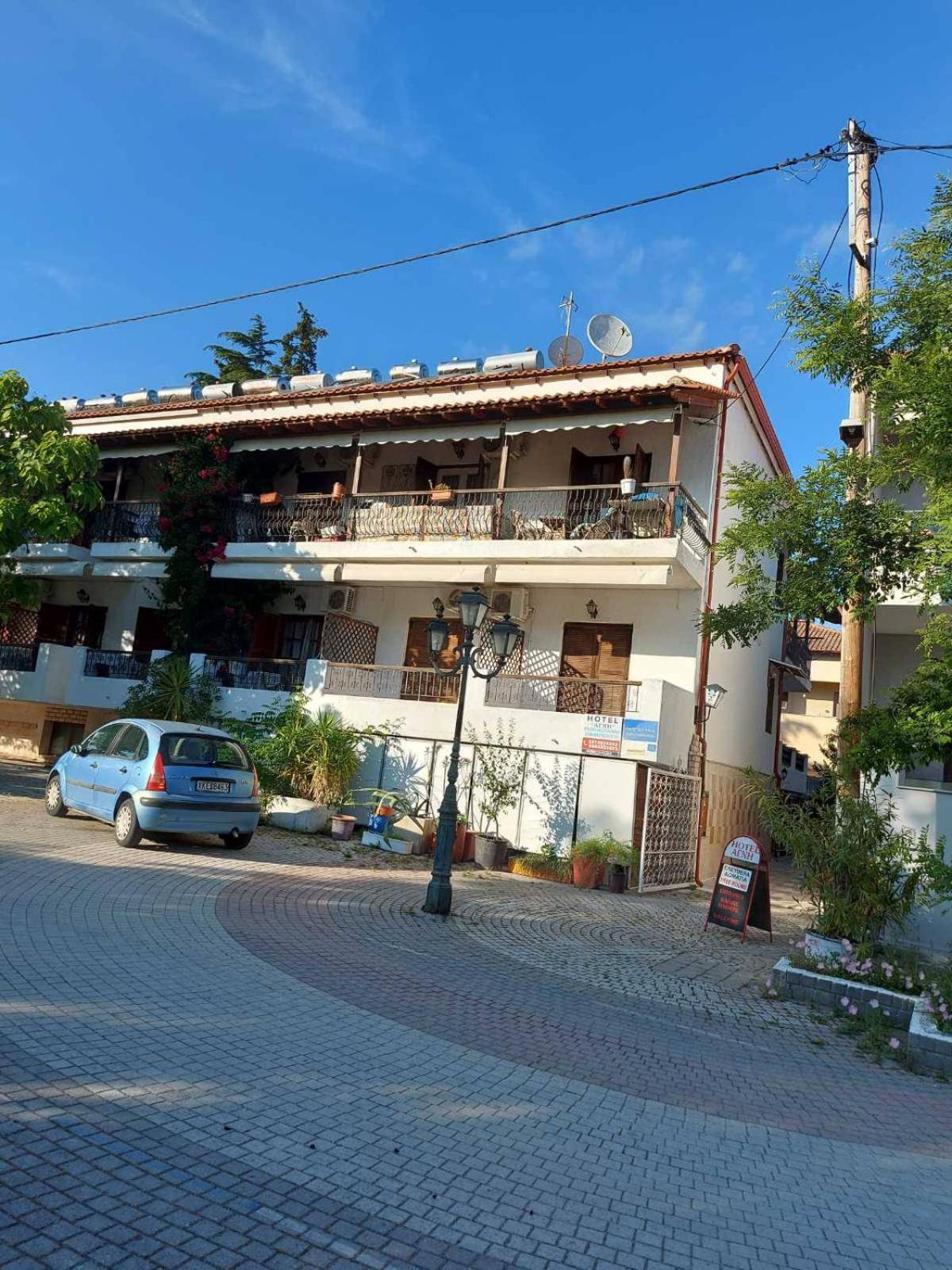 Hotel Agni -Enoikiazomena Diamerizmata Kallithea  외부 사진
